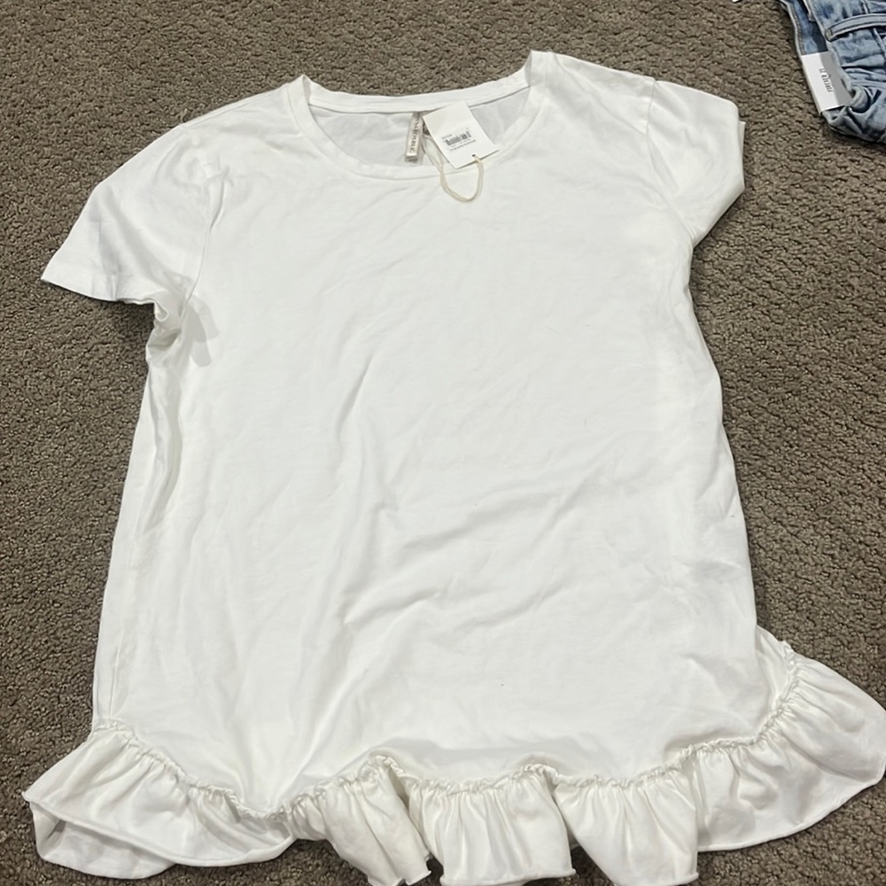 Banana Republic Womens Ruffle T-shirt.